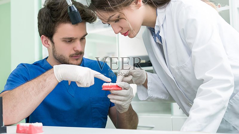 成都冷光美白：揭秘专业牙科诊所的选材与流程